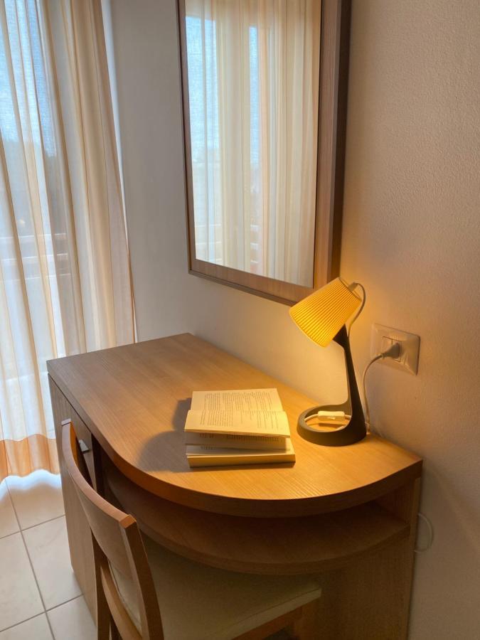 Hotel Ravello Adults Only Rimini Buitenkant foto