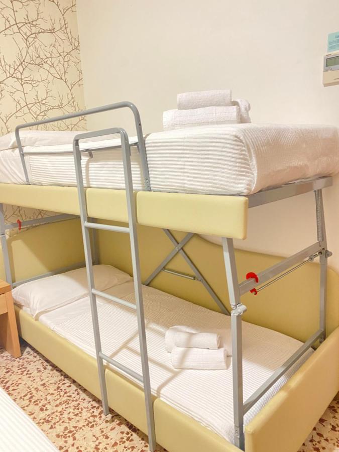 Hotel Ravello Adults Only Rimini Buitenkant foto