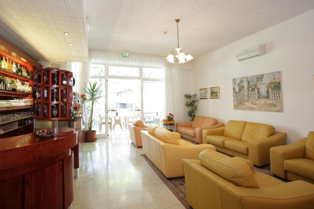 Hotel Ravello Adults Only Rimini Buitenkant foto